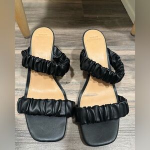 Abercrombie & Fitch Black Ruffled Sandals